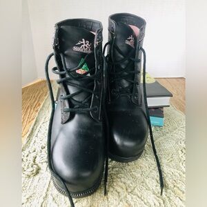 Moxey Trades Protective Footwear Size 9 in Black Leather